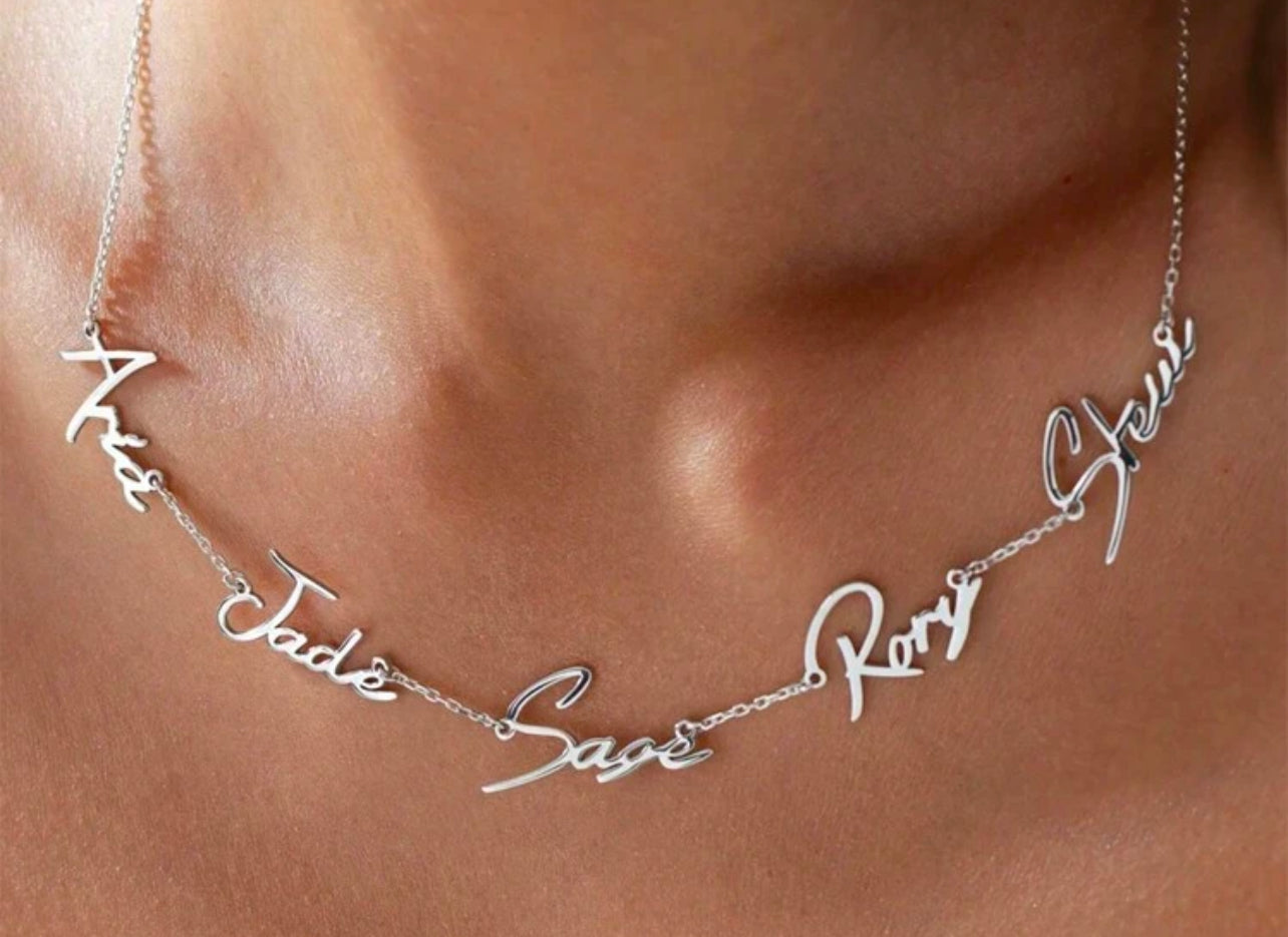 Cutomize Name Necklace