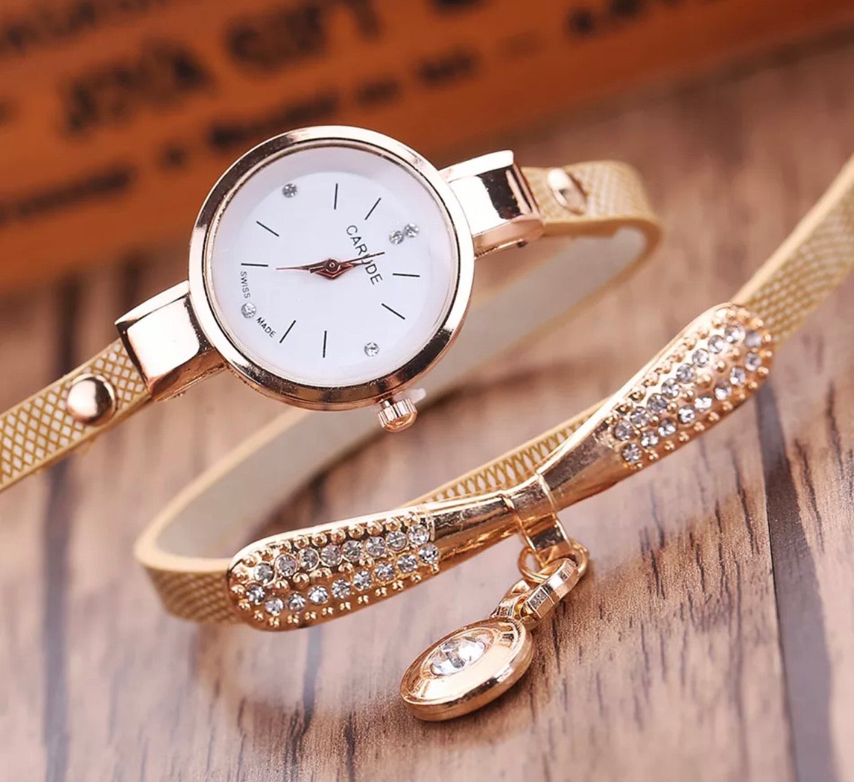 Crystal Round Dial Luxury Wrist Watch Dress Gold Ladies Casual Bracelet