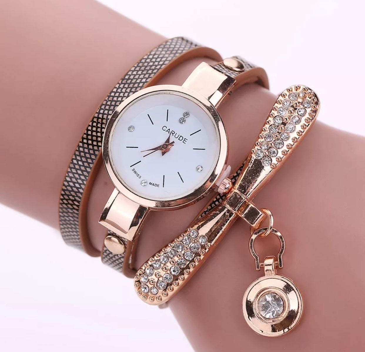 Crystal Round Dial Luxury Wrist Watch Dress Gold Ladies Casual Bracelet