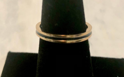 Fashion Black and Gold Ring