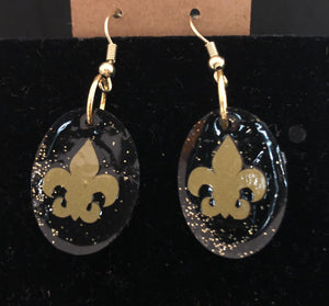 Black and Gold Oval 4